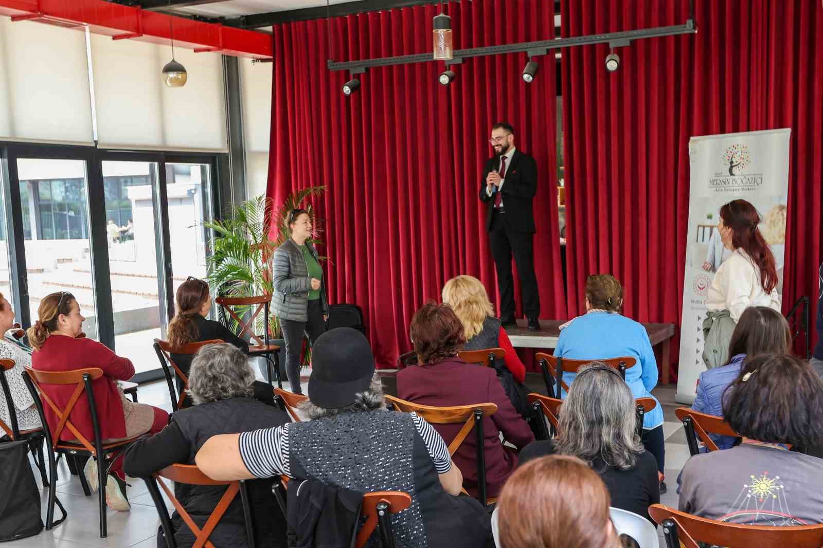 Mersin’de sosyal yaşama katkı sağlayan kurslar yoğun ilgi görüyor