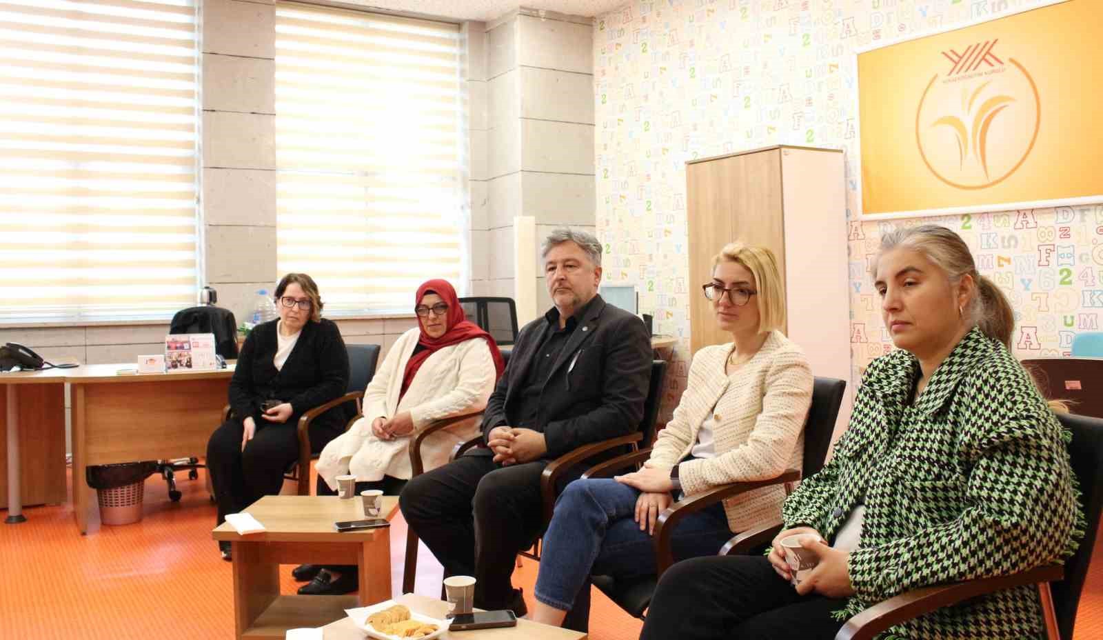 OM&Uuml;&rsquo;de &ouml;ğrencilere k&uuml;t&uuml;phane kullanıcı eğitimi desteği
