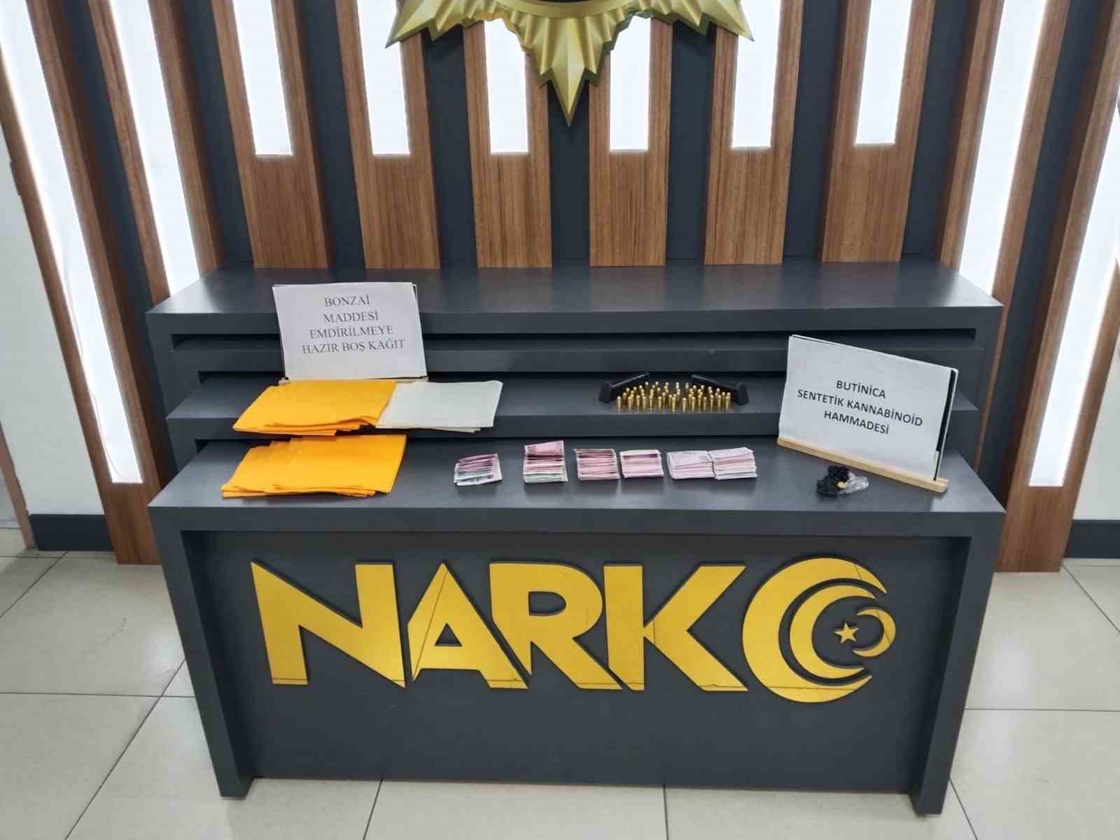 Uşak&rsquo;ta uyuşturucu operasyonu: 3 tutuklama
