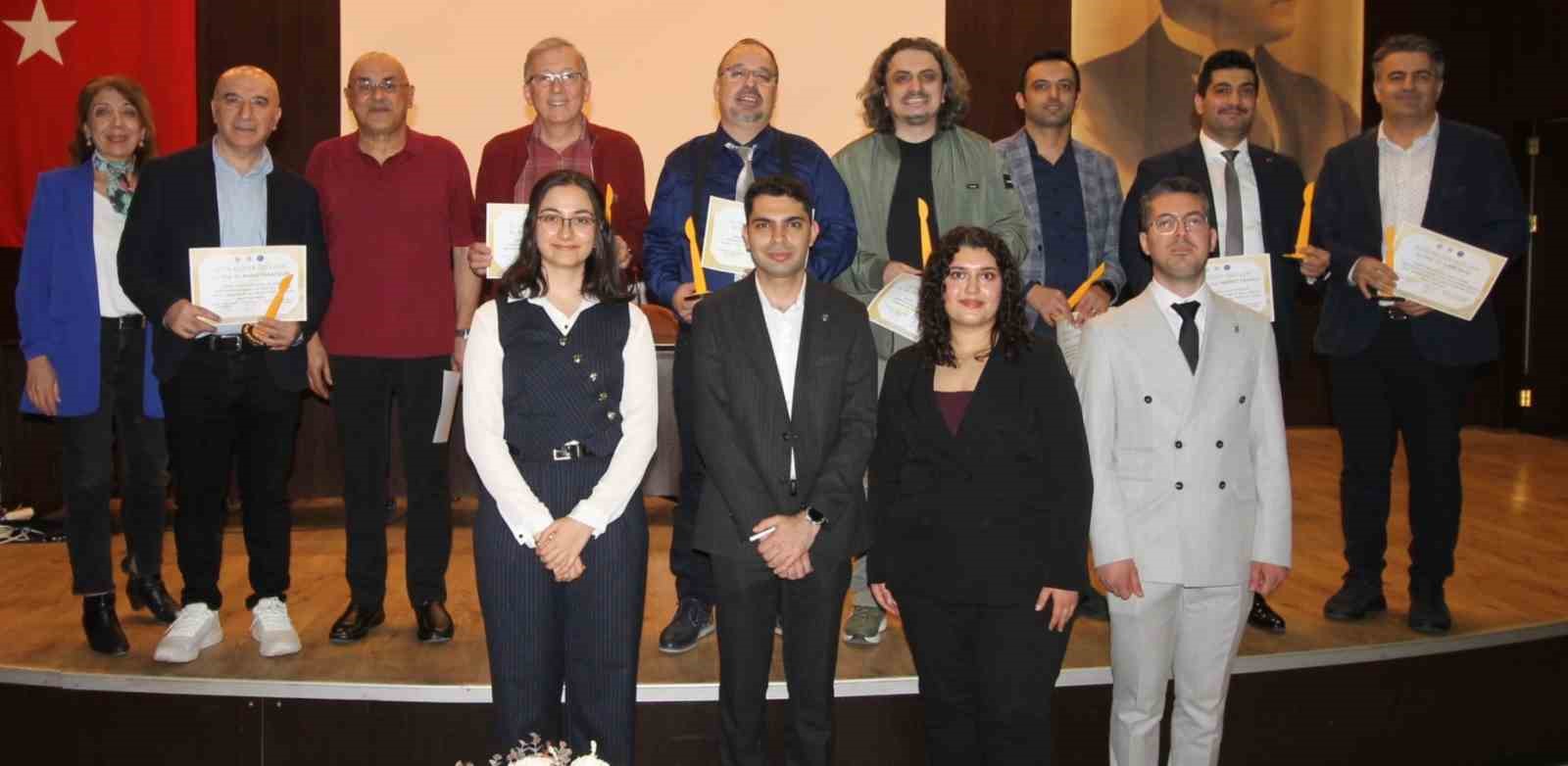 GAÜN Hastanesi’nde "Altın Neşter Ödülleri" töreni düzenlendi