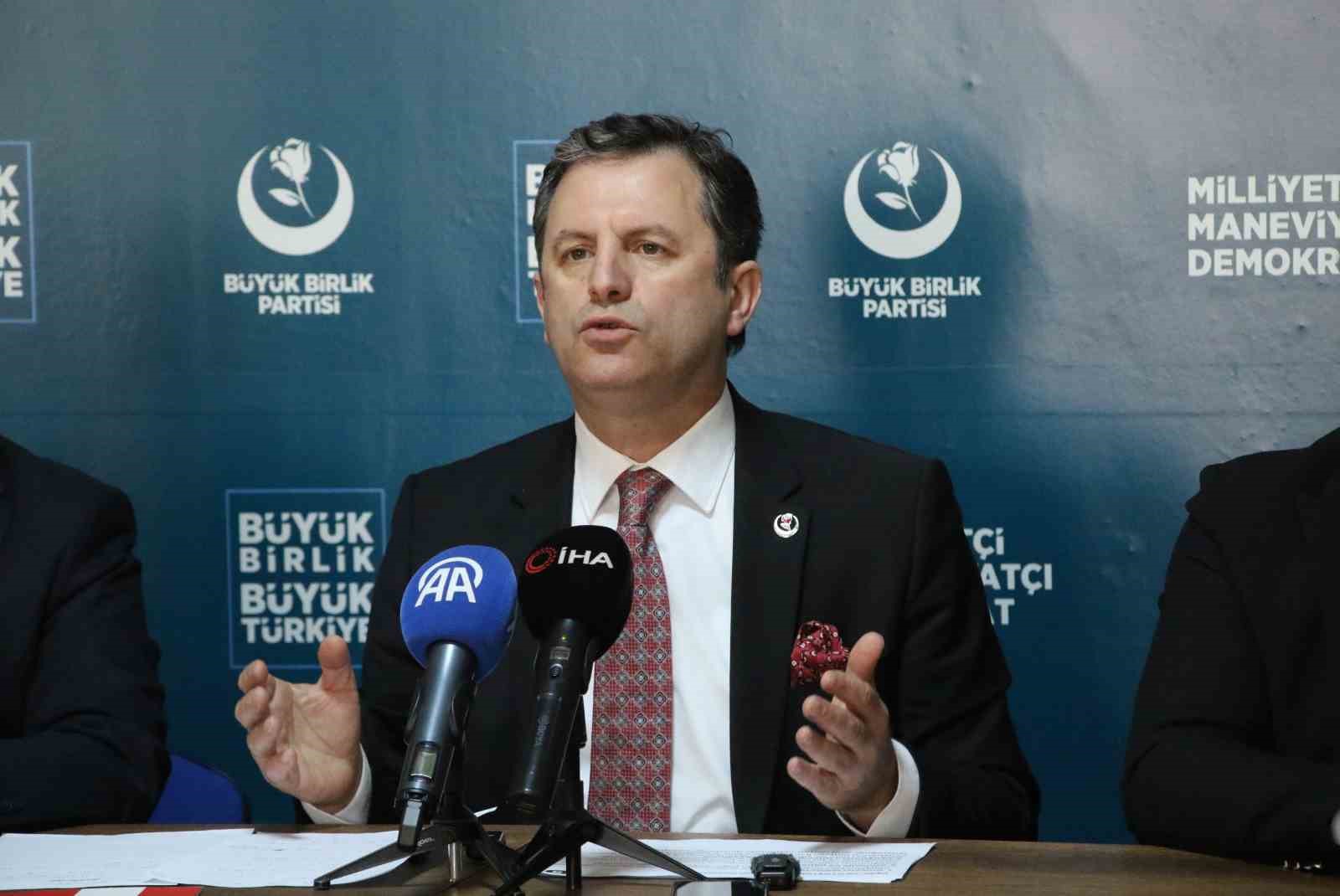 BBP Genel Başkan Yardımcısı Y&ouml;r&uuml;k&ccedil;&uuml;oğlu: "T&uuml;rk milletini zehirleyenler, bunların baronları kesinlikle idam edilmeli"
