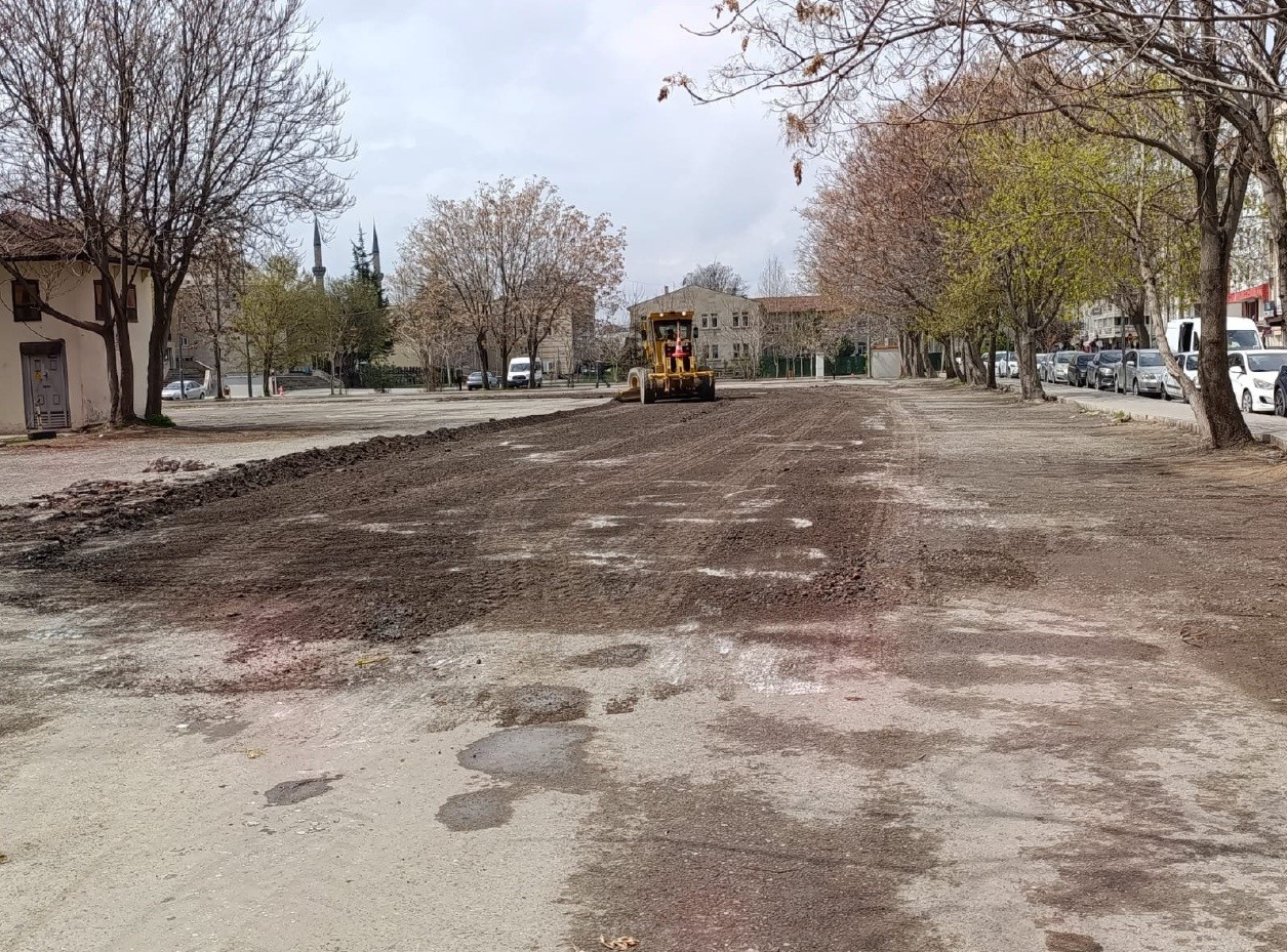 Başkan Çolakbayrakdar: "Her sokağa konfor, her mahalleye değişim getiriyoruz"