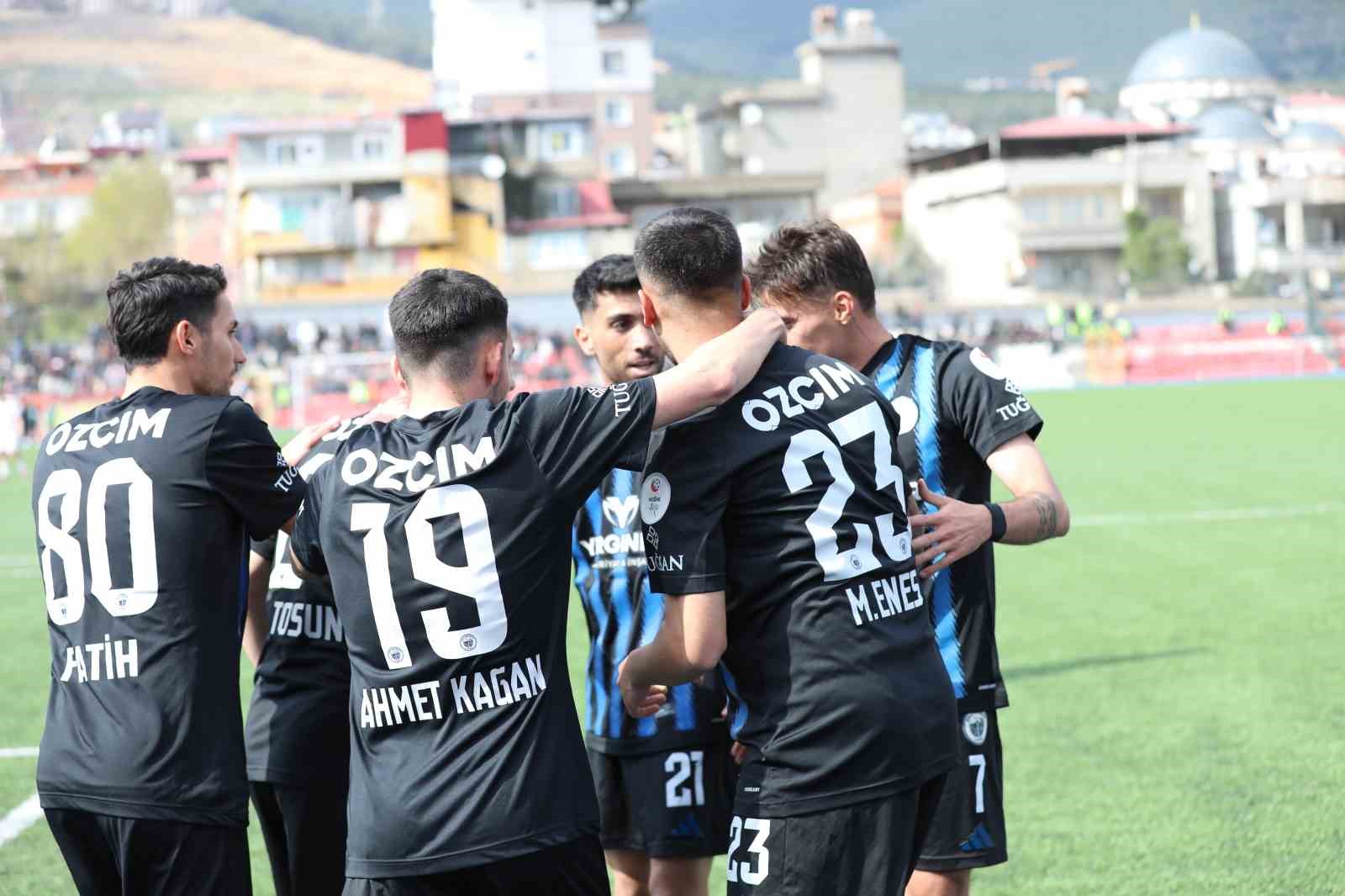 Erciyes 38 FK&rsquo;da &uuml;st &uuml;ste &uuml;&ccedil;&uuml;nc&uuml; galibiyet
