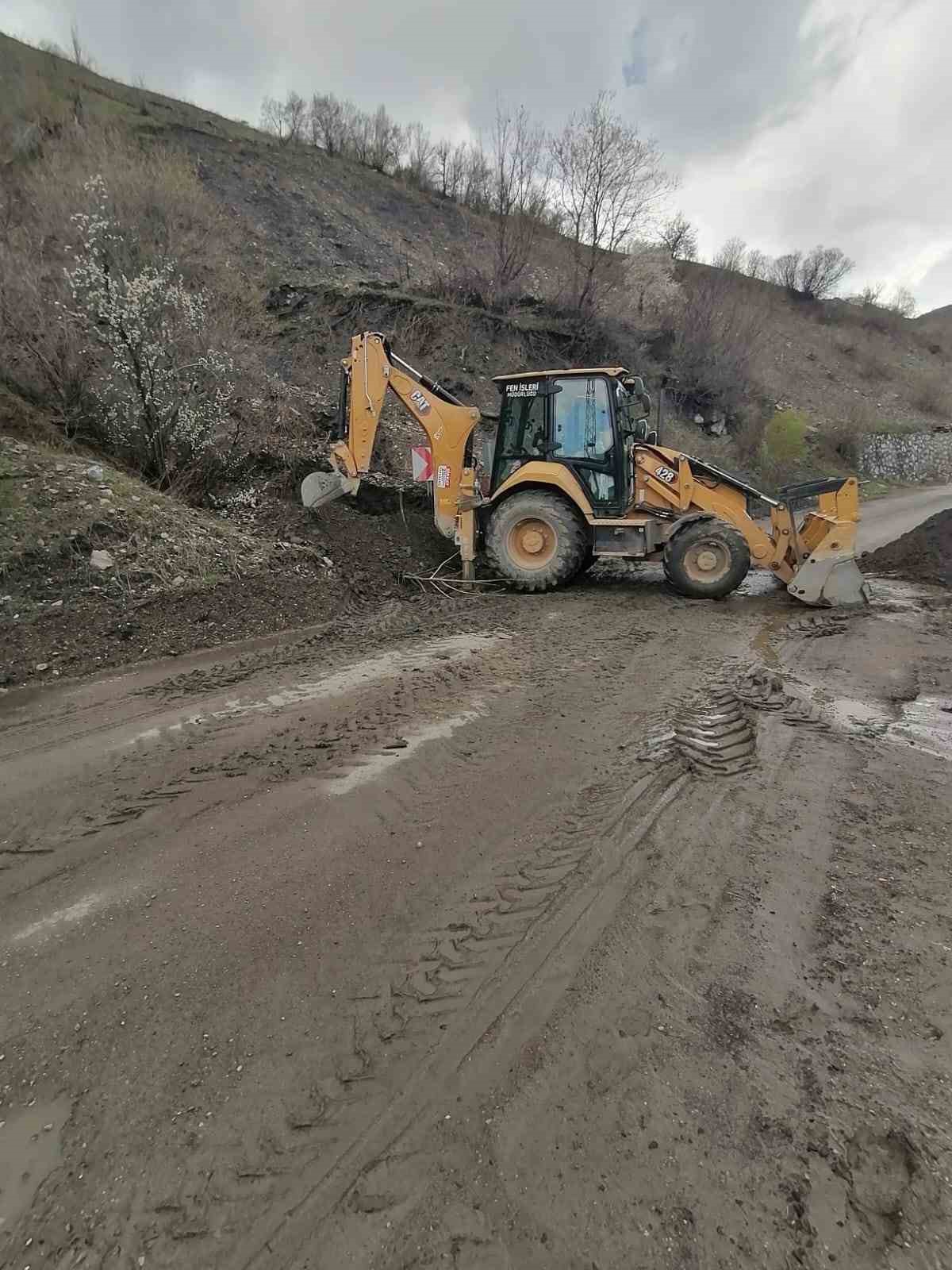 Onikişubat Belediyesi’nden 11 kırsal mahallede ulaşım yatırımı seferberliği