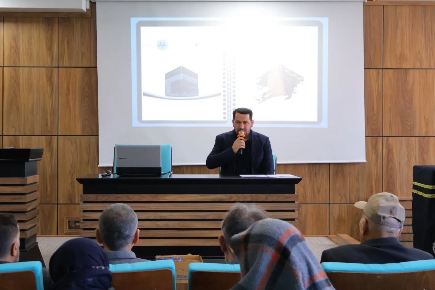 Bayburt&rsquo;ta hacı adayları seminerde bilgilendirildi
