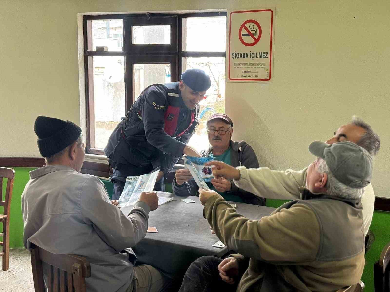 Çanakkale’de jandarmadan köylerde dolandırıcılık ve hırsızlığa karşı bilgilendirme çalışması