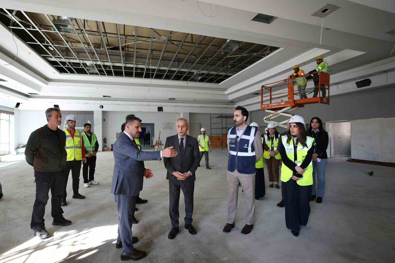 Küçükçekmece Belediye Başkanı Çebi, ilçedeki yatırımları yerinde inceledi
