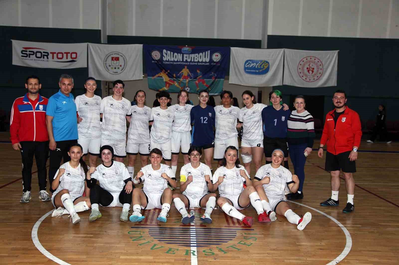 MSK&Uuml; Kadın Futsal takımı &Uuml;NİLİG şampiyonu
