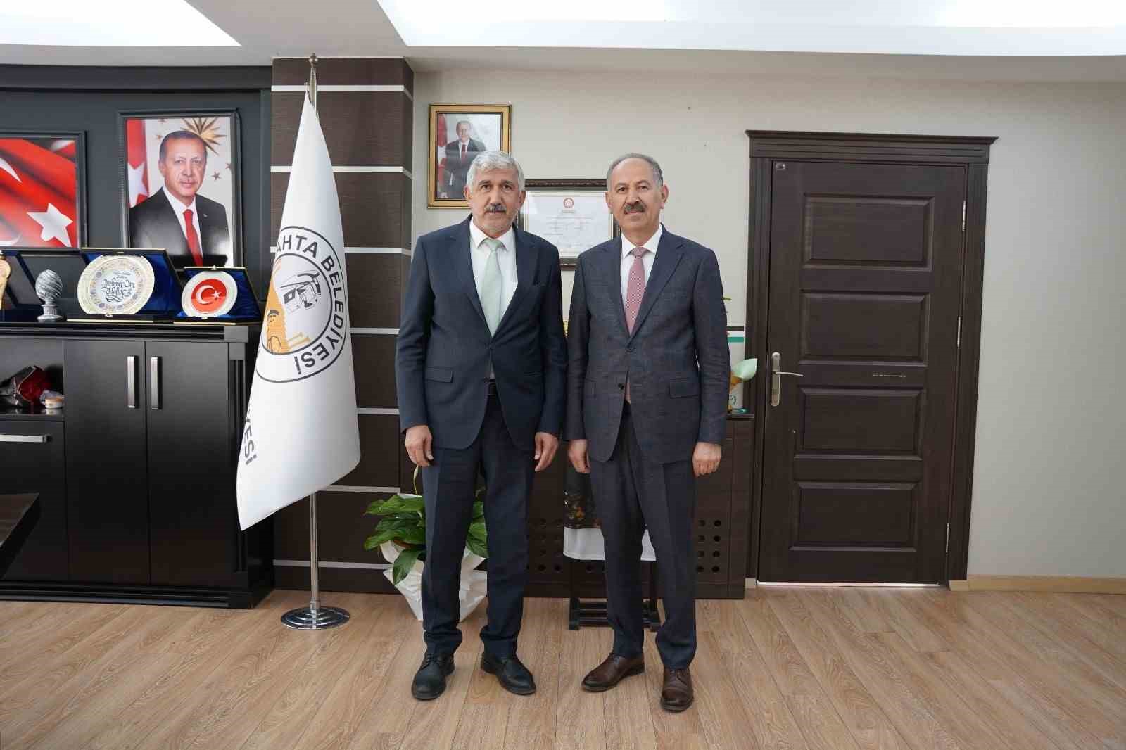 Ardeş Belediye Arpa&ccedil;ay&rsquo;dan Kahta Belediyesine ziyaret
