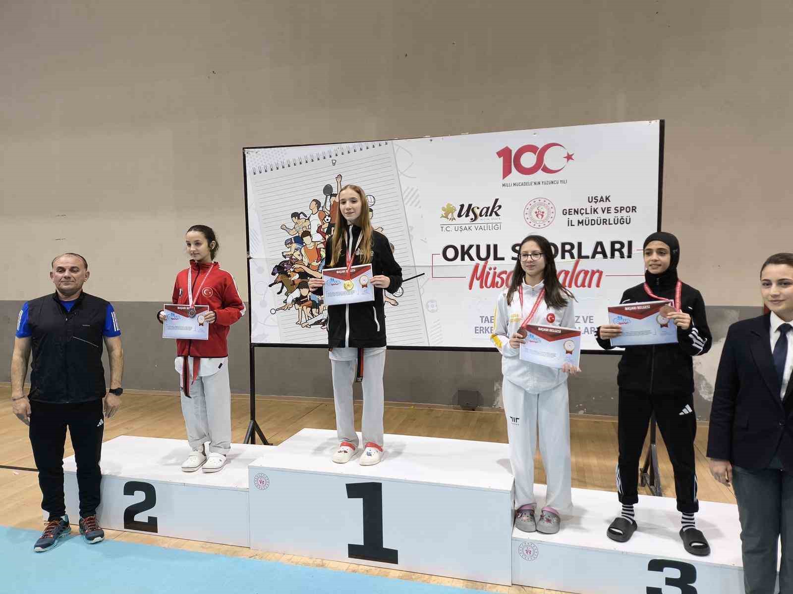 Yunusemreli Meyra’dan altın madalya