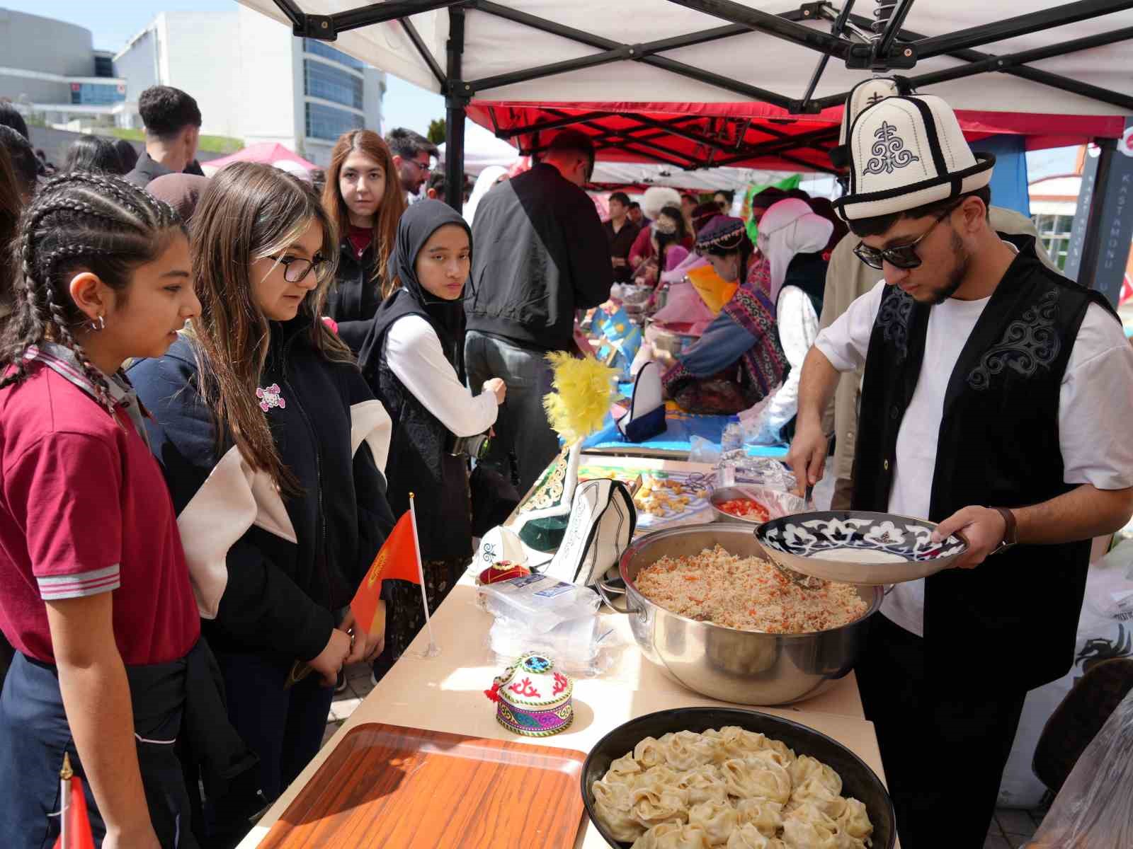 Kastamonu &Uuml;niversitesi&rsquo;nde Nevruz coşkusu
