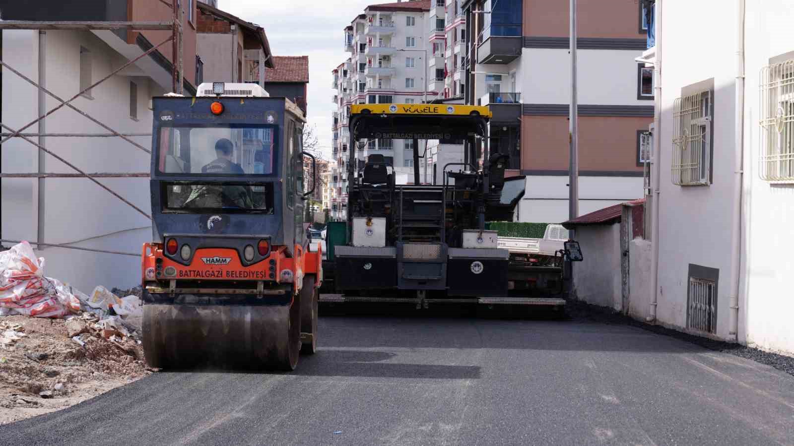 Battalgazi’de asfalt çalışmaları sürüyor