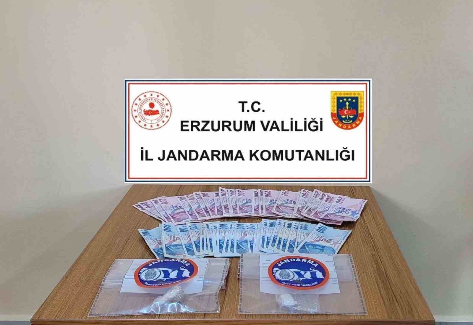Jandarma’dan uyuşturucu operasyonu