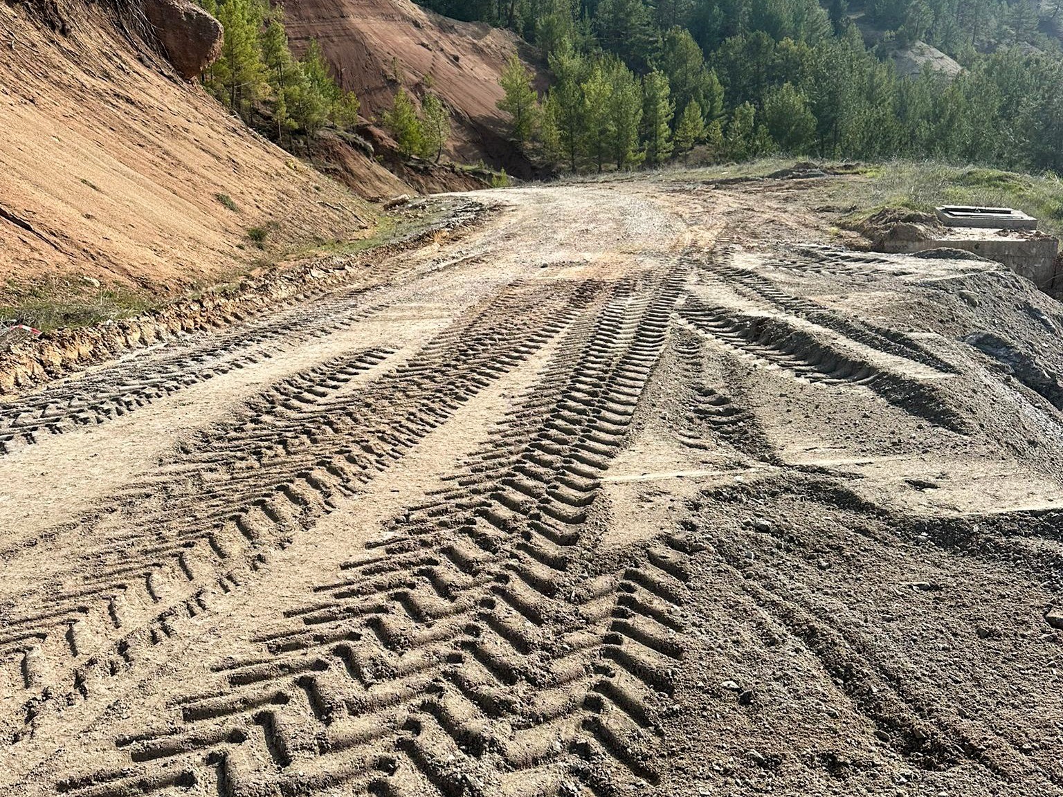 &Ccedil;ameli Belediyesinden aralıksız yol &ccedil;alışması
