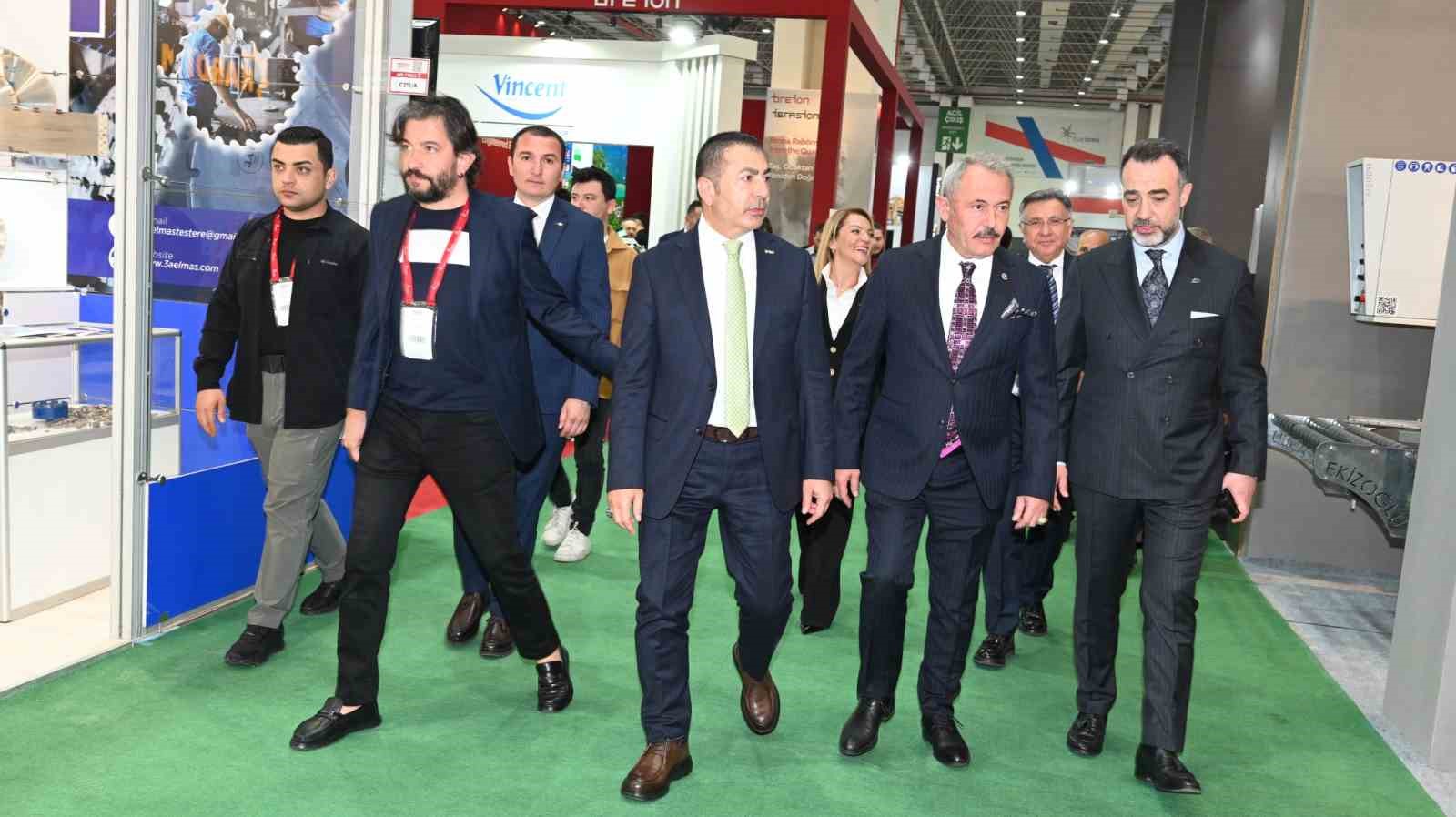 Denizli Ticaret Odası Başkanı Uğur Erdoğan: "Ürünlerimizi satmak için dünyanın dört bir tarafına gidiyoruz"
