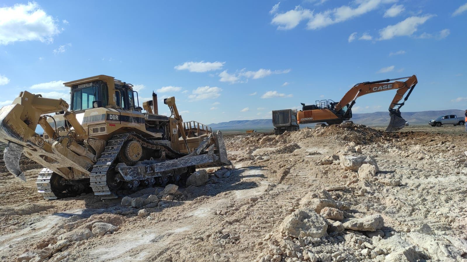 Vali &Ccedil;i&ccedil;ek: "Yeni OSB istihdama ve ekonomiye katkı sağlayacak"
