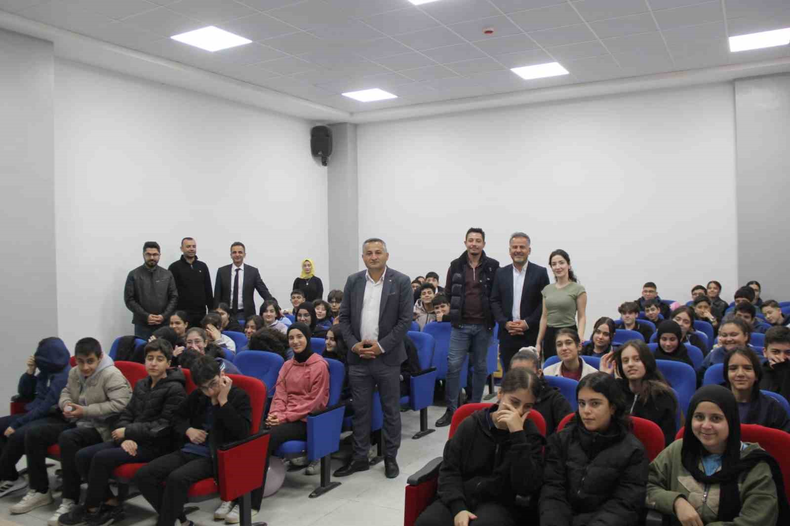 Cizre&rsquo;de LGS &ouml;ncesi b&uuml;y&uuml;k rehberlik hamlesi
