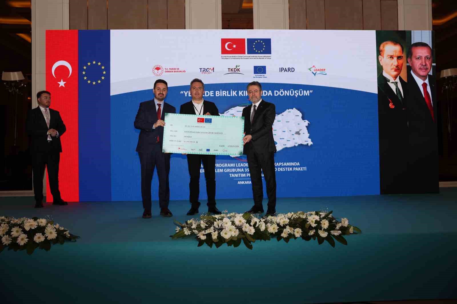 Serinhisar’a özgü yöresel ürünler Leader zirvesinde beğeniye sunuldu