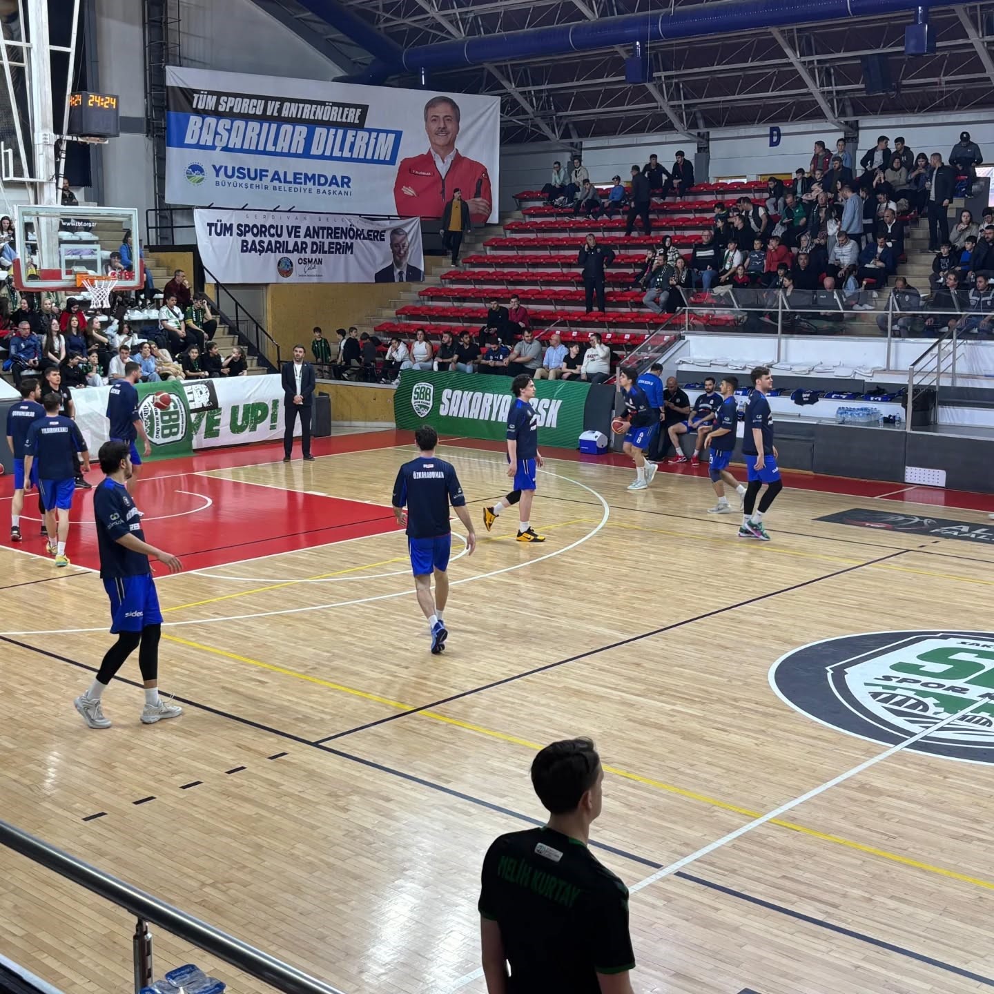 Başkan Kahveci&rsquo;den deplasmanda K&uuml;tahya Belediyespor&rsquo;a destek
