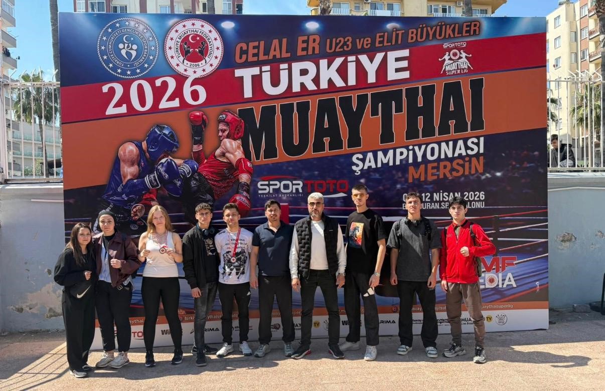 Afyonkarahisarlı muay thai sporcularından b&uuml;y&uuml;k başarı
