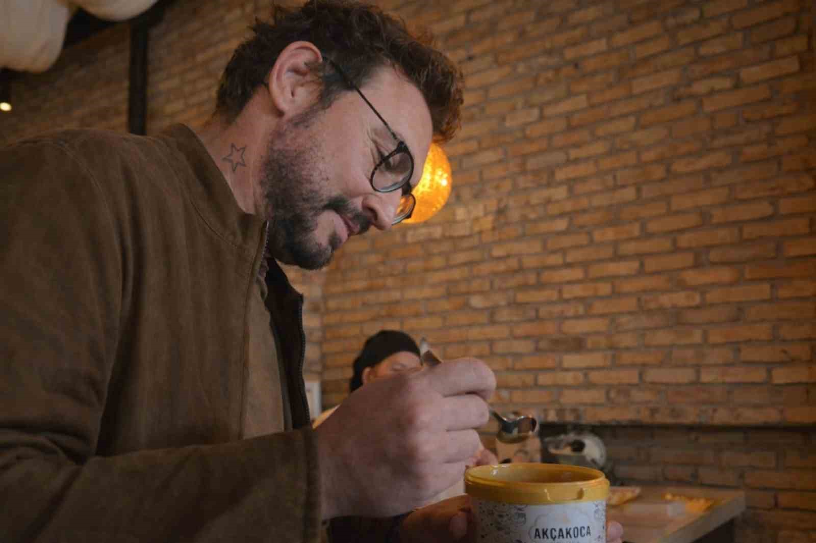 Gen&ccedil; aş&ccedil;ıların mutfak heyecanına &uuml;nl&uuml; şef Danilo Zanna ortak oldu
