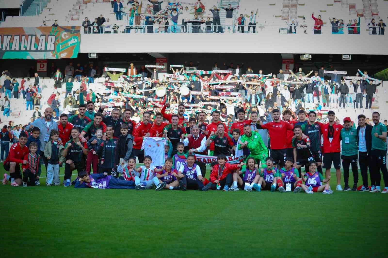 Karşıyaka, son 4 ma&ccedil;ın 3&rsquo;&uuml;nde rakip fileleri 5&rsquo;er kez havalandırdı
