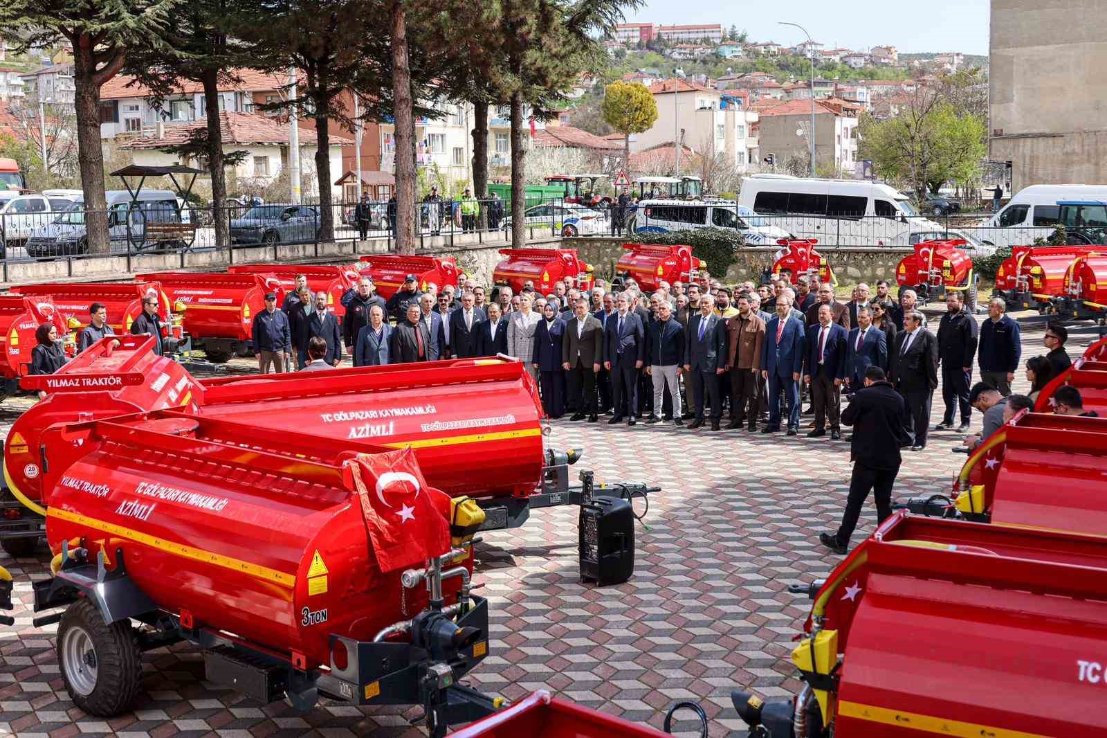 Bilecik’te 31 adet yangın söndürme tankeri köylere dağıtıldı