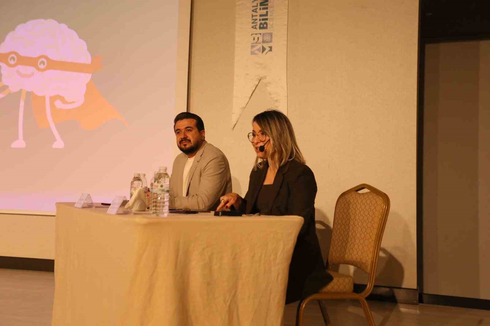 Kepez&rsquo;de &lsquo;&Ouml;zg&uuml;l &Ouml;ğrenme Bozuklukları&rsquo; konuşuldu
