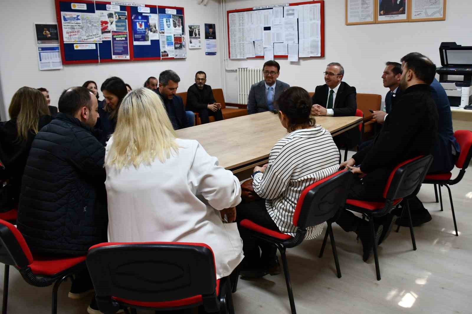 İl Milli Eğitim Müdürü Aydın, öğretmenlerle bir araya geldi