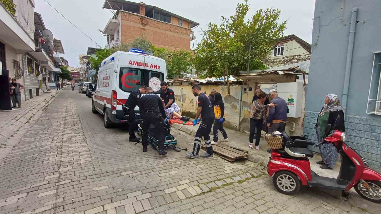 Evin bah&ccedil;esinde d&uuml;şen yaşlı kadın i&ccedil;in ekipler seferber oldu
