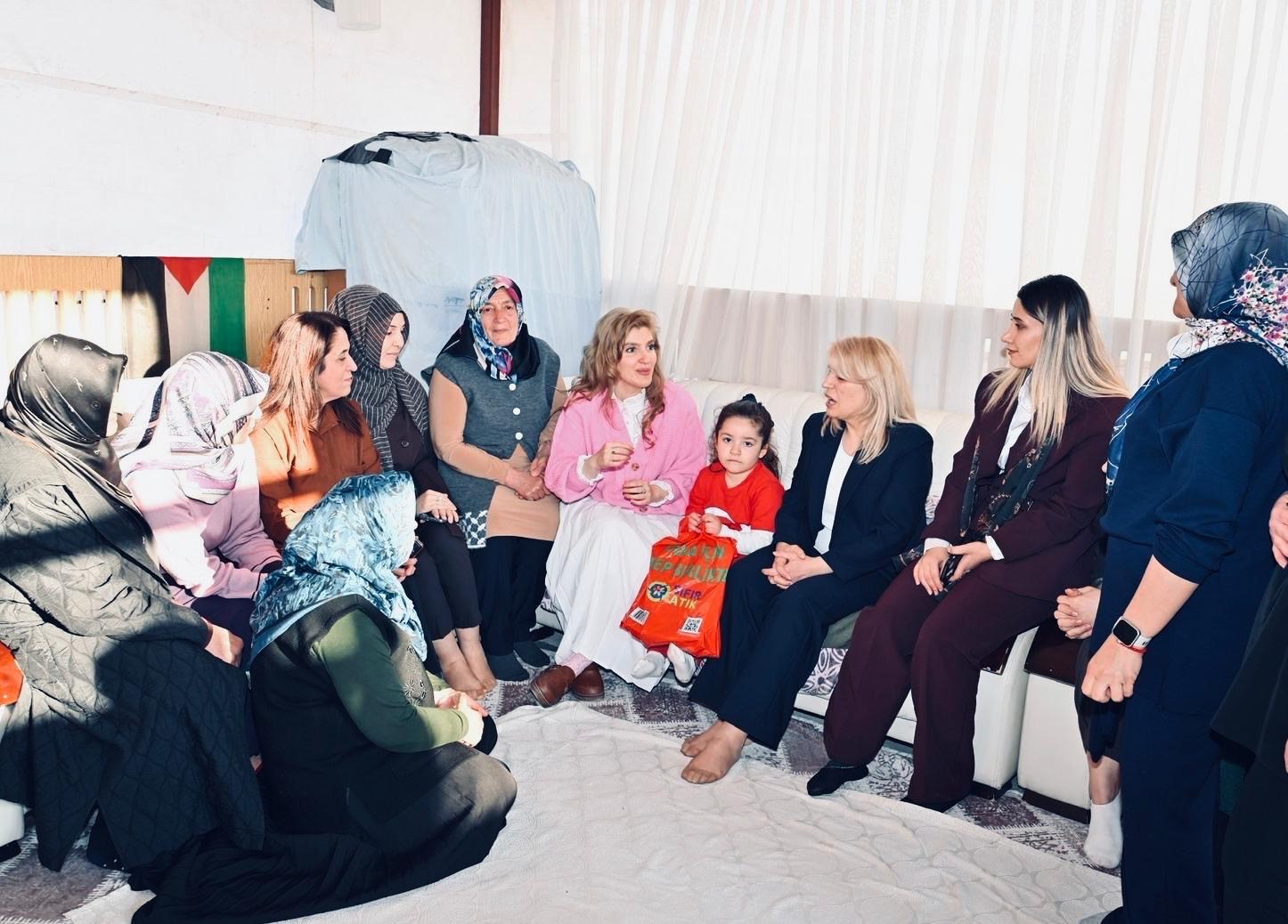 &Ouml;lmeztoprak&rsquo;tan sahada yoğun temaslar
