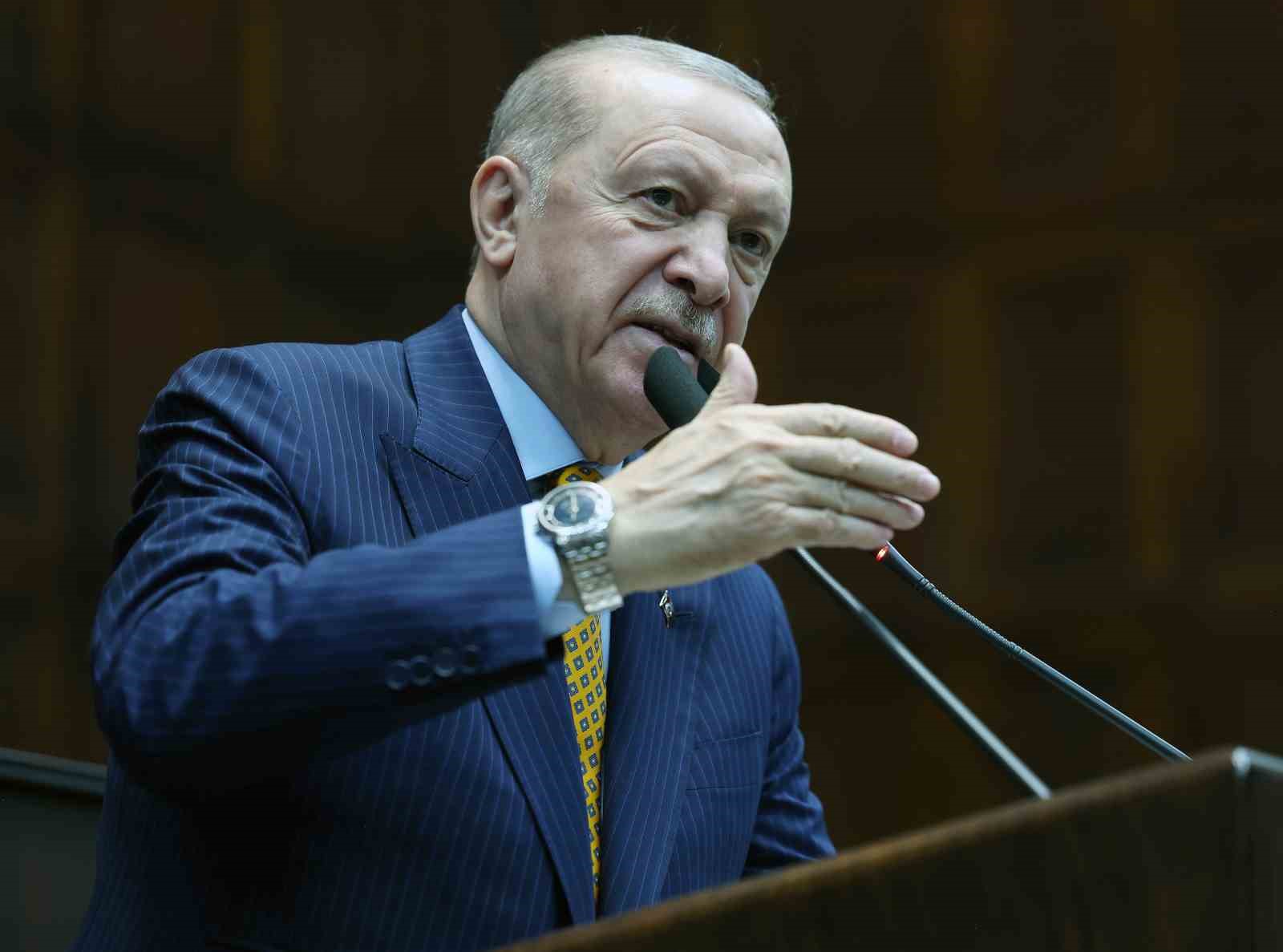 Cumhurbaşkanı Erdoğan: "T&uuml;rkiye Cumhuriyeti Devleti sıradan bir devlet değildir. Hi&ccedil;bir g&uuml;&ccedil; T&uuml;rkiye ve T&uuml;rkiye Cumhurbaşkanı&rsquo;na parmak sallayamaz"
