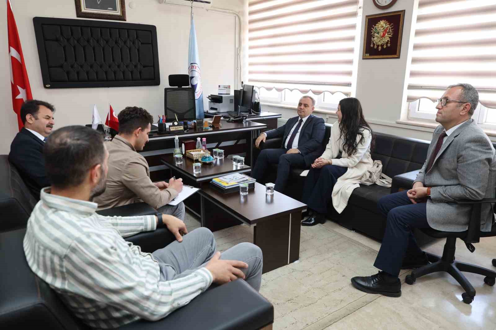 Rektör Prof. Dr. Fatih Altun’dan Rekreasyon Kulübü’ne ziyaret