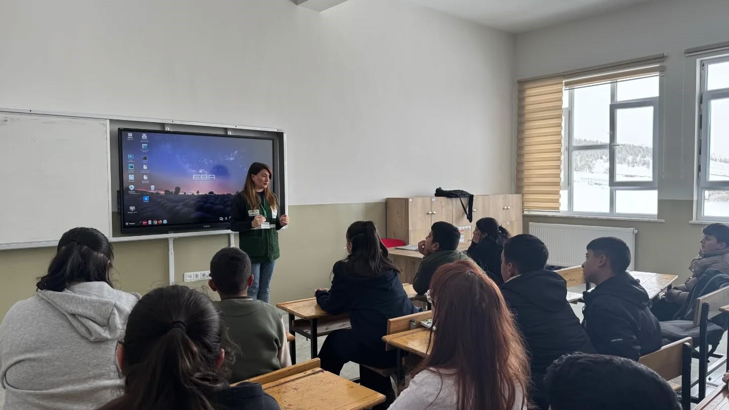 Kars’ta öğrencilere sağlıklı yaşam bilinci: Yeşilay’dan anlamlı eğitim