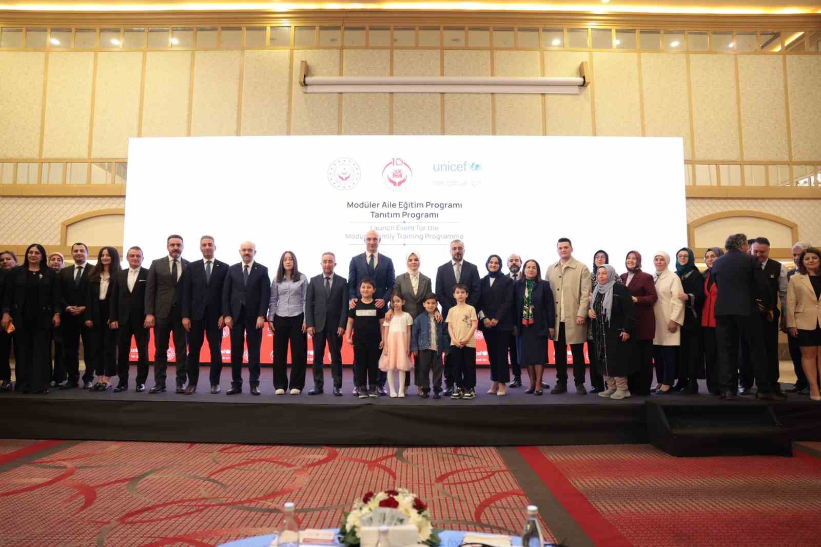 Bakan G&ouml;ktaş: "(Kahramanmaraş&rsquo;taki okul saldırısı) S&uuml;re&ccedil;, ilgili t&uuml;m bakanlıklarımız tarafından yakından takip ediliyor"
