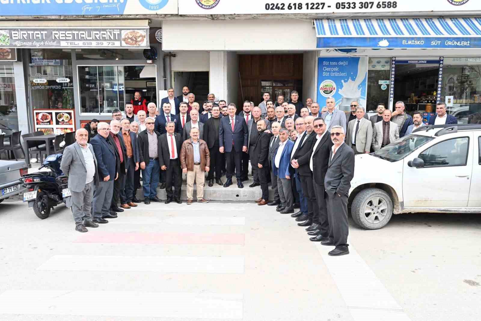 Başkan Dere, oda ziyaretlerine Korkuteli ve Elmalı&rsquo;da devam etti
