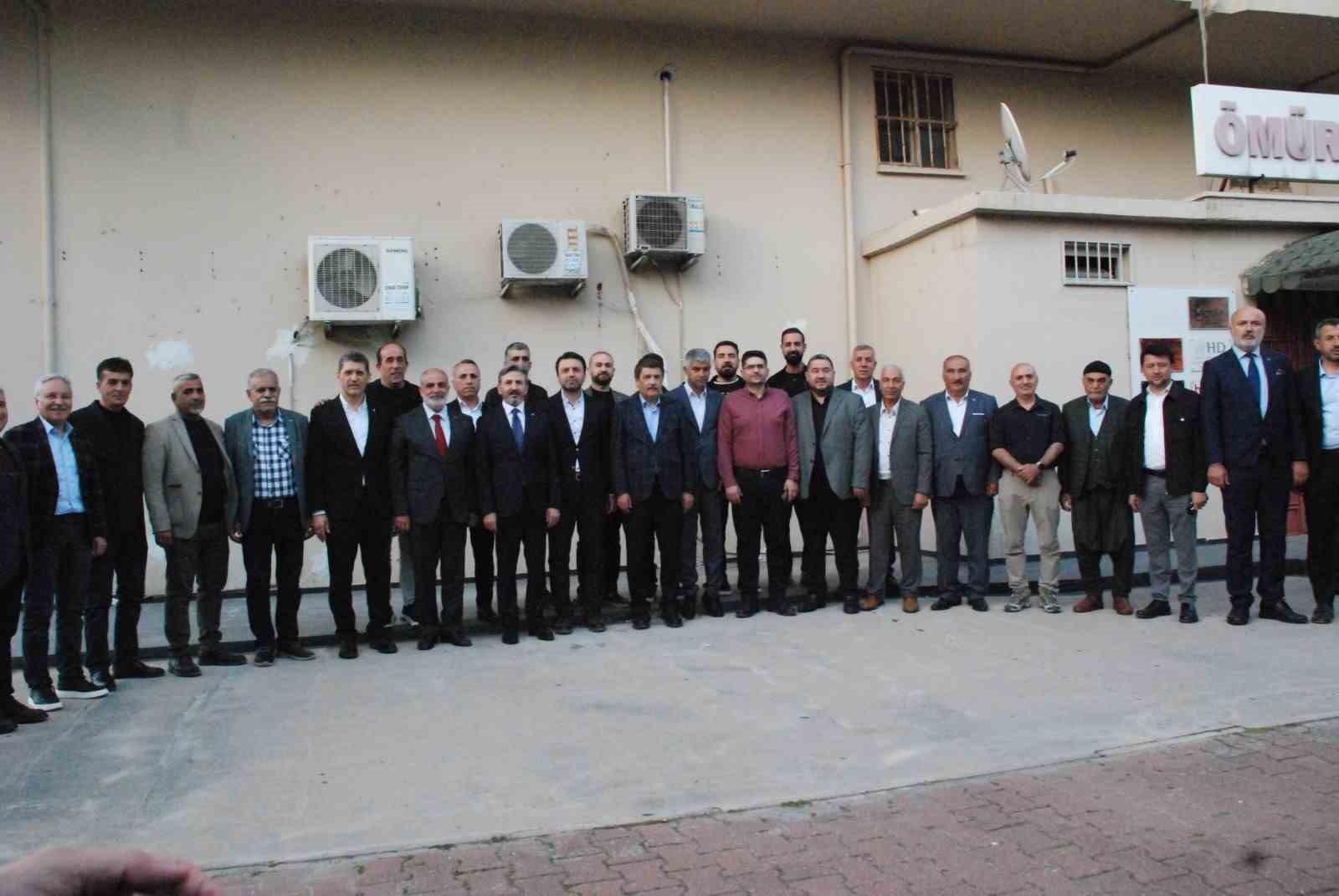 Bakan Yardımcısı Ahmet Aydın Doğu ve G&uuml;neydoğu İş Adamları ile bir araya geldi
