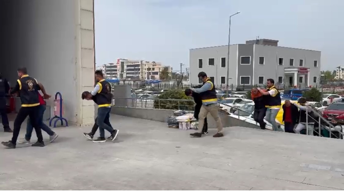 Hatay&rsquo;da aranan şahıslara operasyon: 7 kişi tutuklandı

