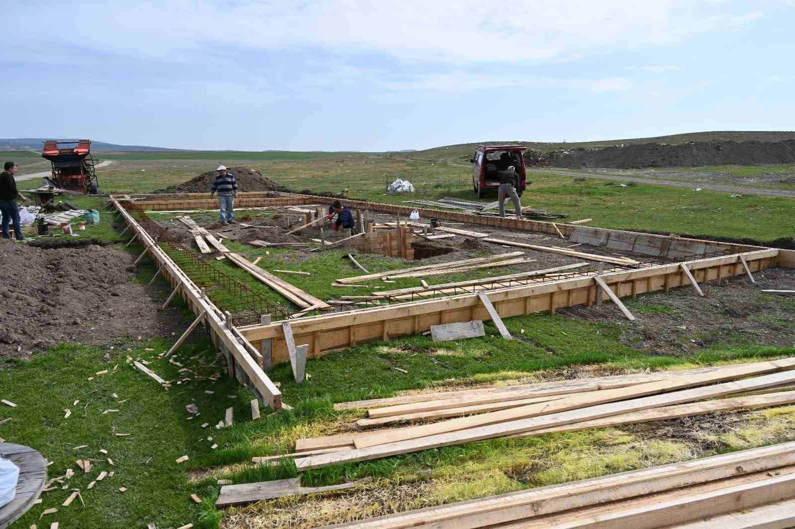K&uuml;mbet Akpınar Mahallesi&rsquo;ne koyun yıkama yeri yapılıyor
