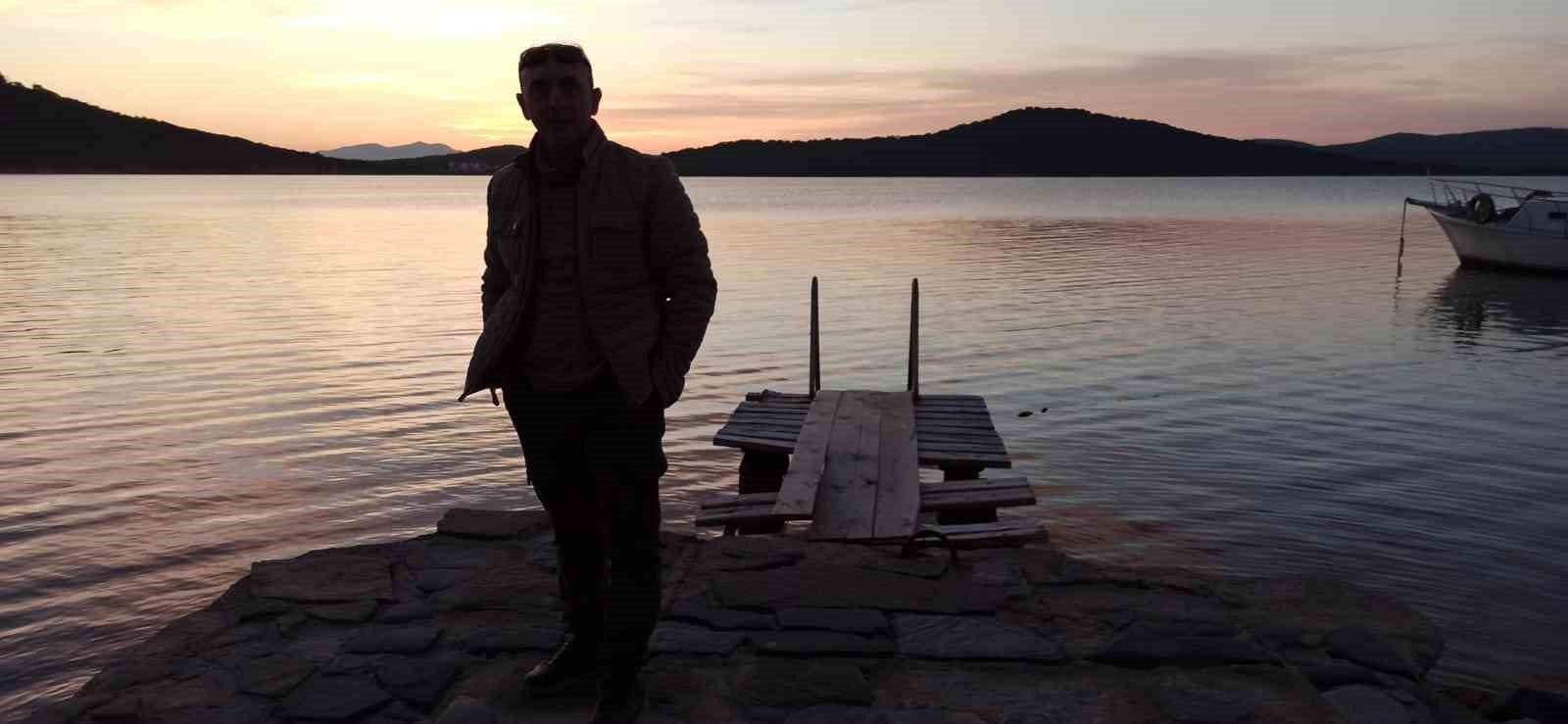 Ayvalık sahilinde g&uuml;n batımı b&ouml;yle g&ouml;r&uuml;nt&uuml;lendi
