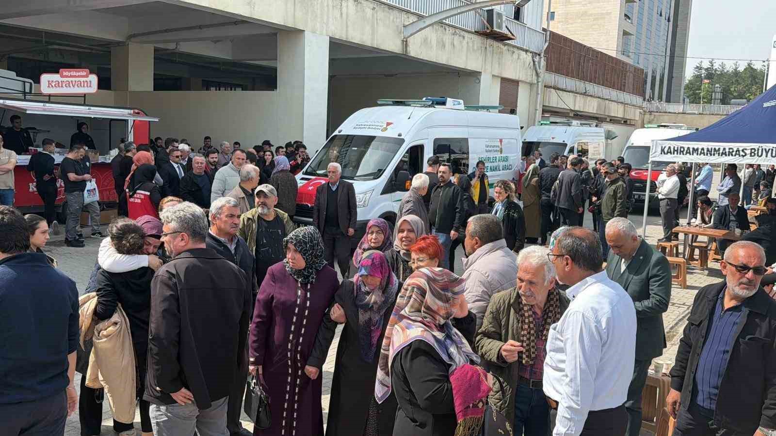 Ayla &ouml;ğretmenin cenazesi yakınları tarafından hastane morgundan alındı
