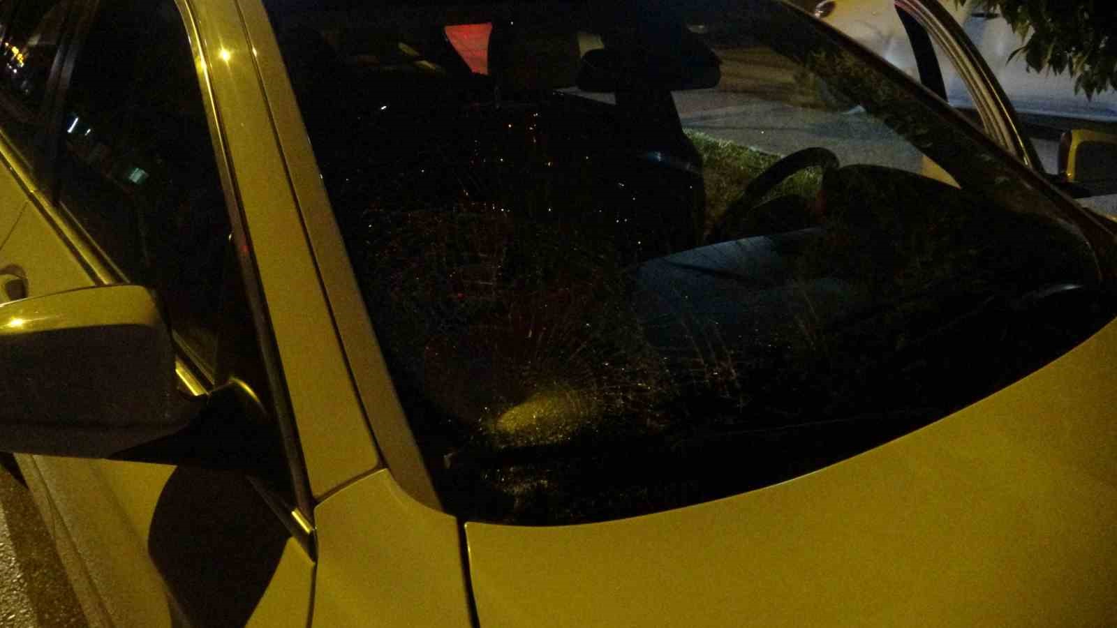 Kazada yaralanan motosiklet s&uuml;r&uuml;c&uuml;s&uuml; kendi acısını unutup babasını sordu
