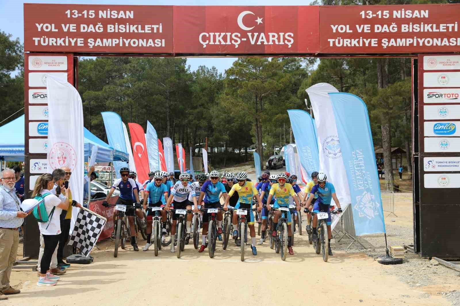 Alanya&rsquo;da &Uuml;NİLİG bisiklet şampiyonası sona erdi
