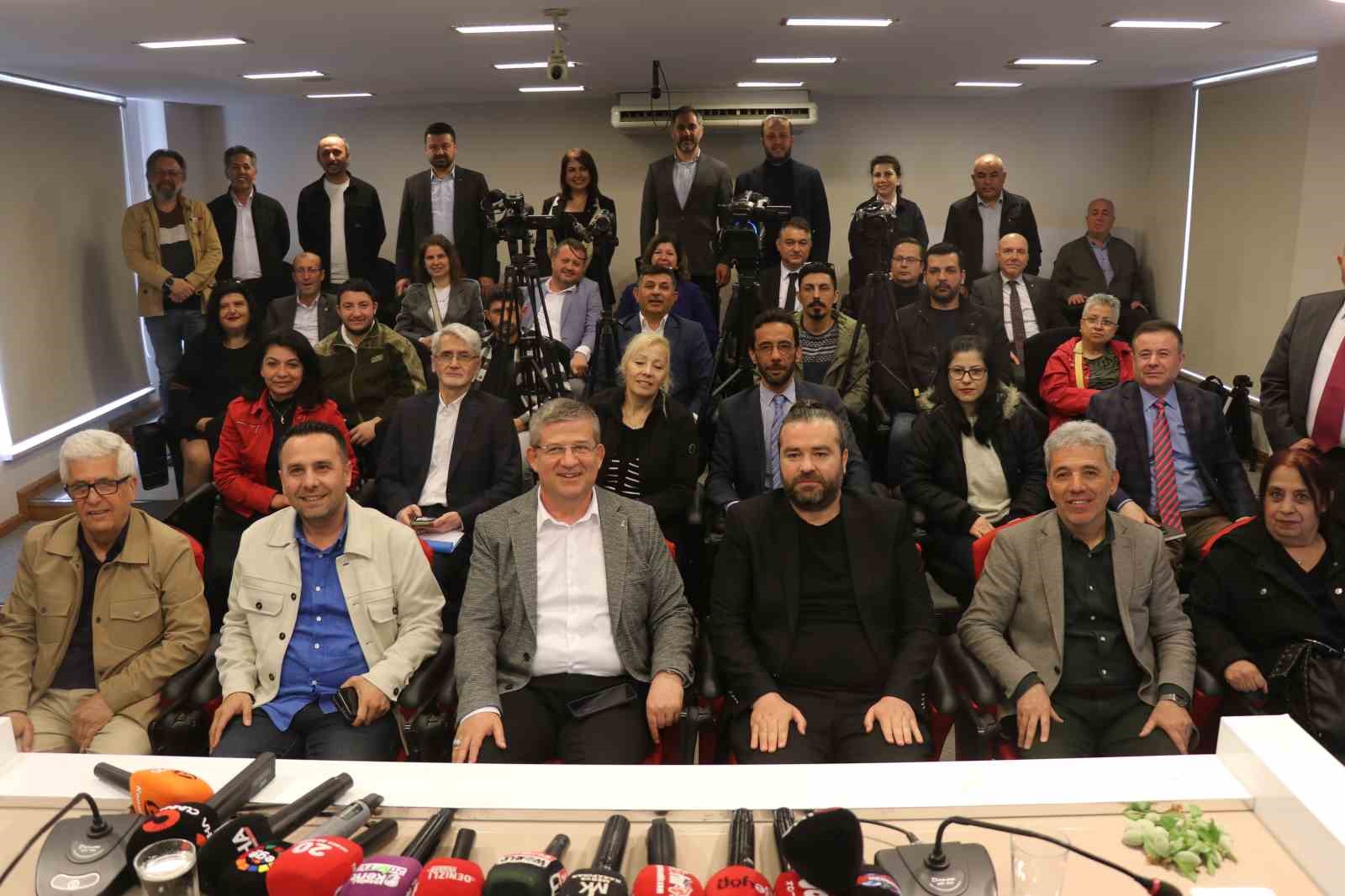 AK Parti İl Başkanı Subaşıoğlu; "Siyasilerin toplumla kurduğu en g&uuml;&ccedil;l&uuml; k&ouml;pr&uuml; basındır"
