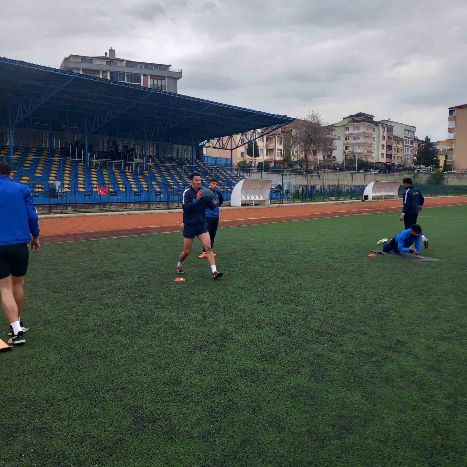 S&ouml;ğ&uuml;tspor ligde kalma adına zorlu bir ma&ccedil;a &ccedil;ıkacak
