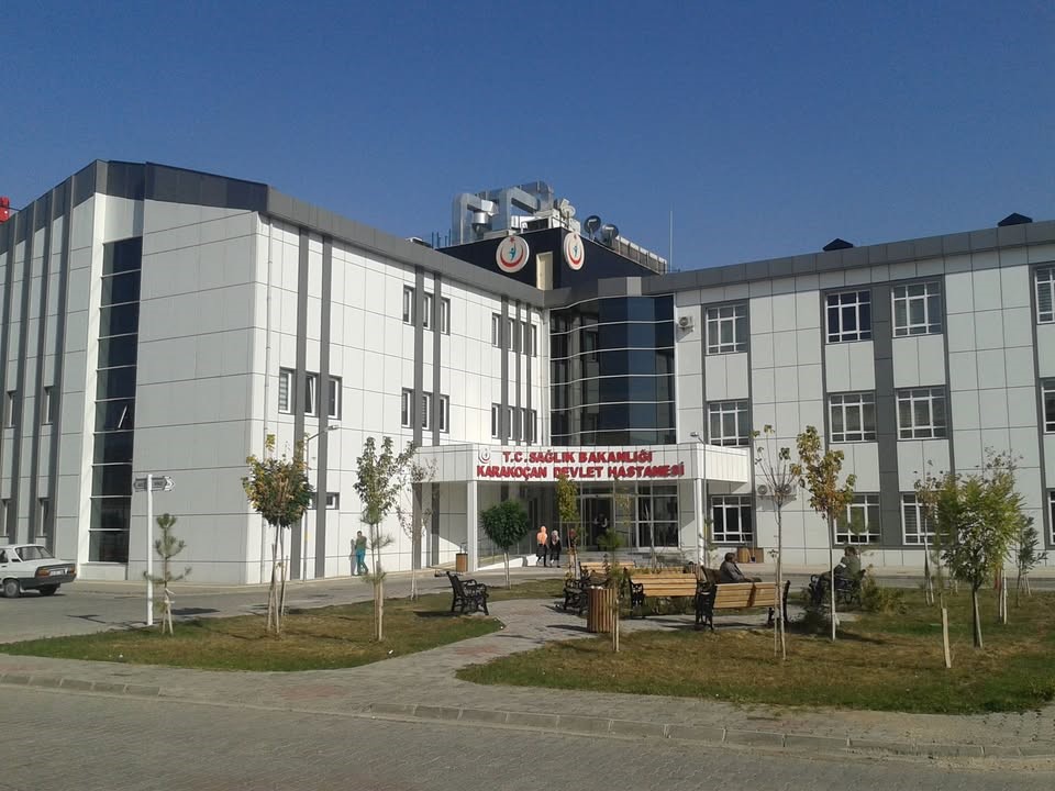 Karako&ccedil;an Devlet Hastanesi&rsquo;nde ortopedi ameliyatları başladı
