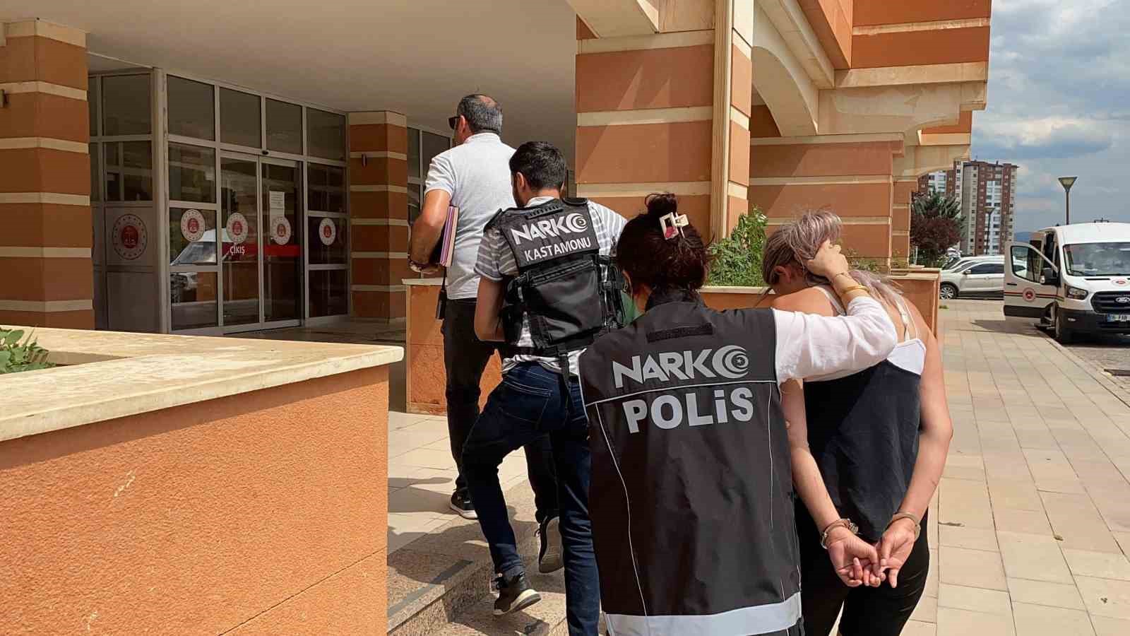 Motosiklette uyuşturucuyla yakalanan sanıklara 15’er yıl hapis cezası