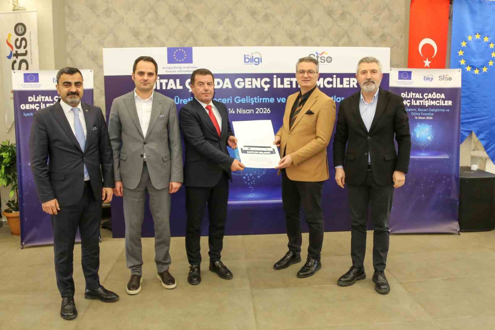 Sivas&rsquo;ta gen&ccedil; iletişimciler dijital d&uuml;nyaya hazırlanıyor
