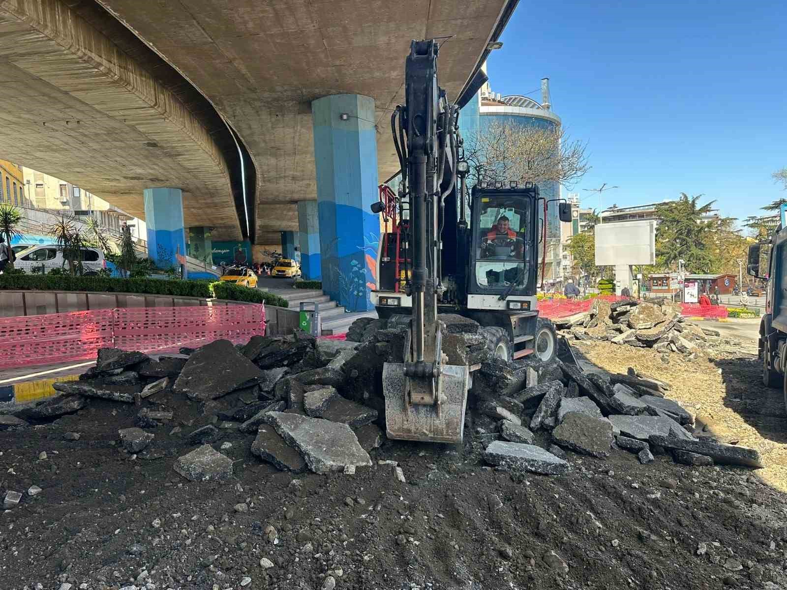 Trabzon’da Atatürk Alanındaki viyadüklerin altı dinlenme alanı olacak