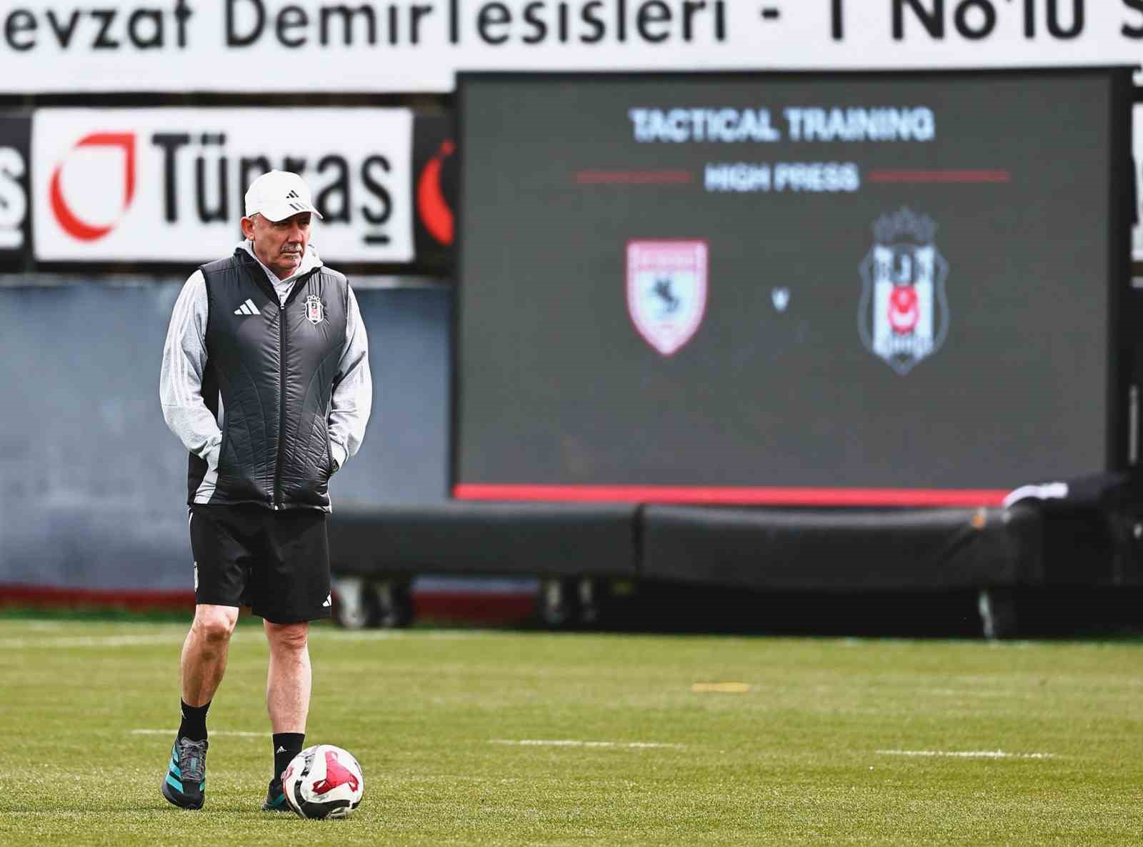 Beşiktaş kondisyon ve taktik &ccedil;alıştı
